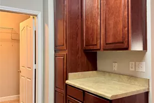 9823 Hyde Glen Ct, Charlotte, NC 28262 - Photo 8