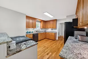 208 Deerfield Dr, Mount Holly, NC 28120 - Photo 16