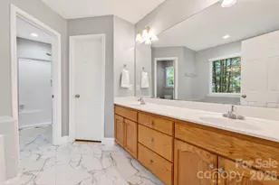 208 Deerfield Dr, Mount Holly, NC 28120 - Photo 14
