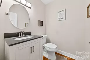 208 Deerfield Dr, Mount Holly, NC 28120 - Photo 30