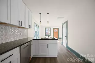 63 Elizabeth Pl, Asheville, NC 28801 - Photo 14