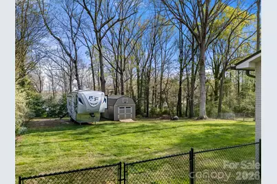 206 Cottage Place, York, SC 29745 - Photo 4