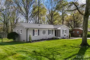 206 Cottage Pl, York, SC 29745 - Photo 2