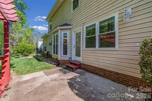 8607 Piccone Brook Ln, Charlotte, NC 28216 - Photo 38