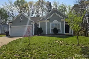 8405 Duckwood Ln, Charlotte, NC 28215 - Photo 1