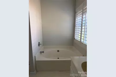 8405 Duckwood Lane, Charlotte, NC 28215 - Photo 16