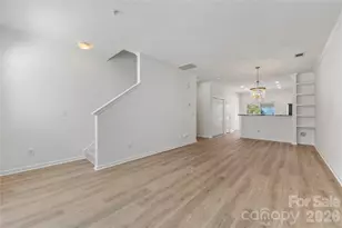 1127 Ilana Ct, Charlotte, NC 28204 - Photo 2