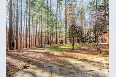 907 Hidden Lake Parkway, Nebo, NC 28761 - Photo 4