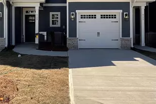 715 Pinecone Alley, Gastonia, NC 28056 - Photo 2