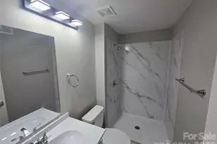 6608 Wagon Oak Rd, Charlotte, NC 28212 - Photo 8