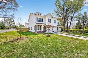 2032 Mandarin Blvd, Charlotte, NC 28205 - Photo 2