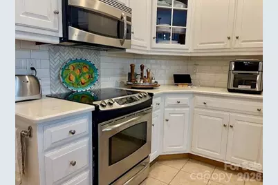 4945 Brookridge Drive NE, Hickory, NC 28601 - Photo 16