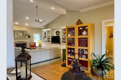 4945 Brookridge Drive NE, Hickory, NC 28601 - Photo 6