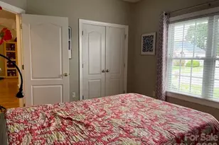 4945 Brookridge Dr NE, Hickory, NC 28601 - Photo 36