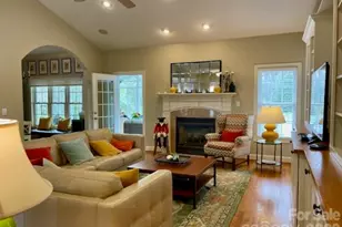 4945 Brookridge Dr NE, Hickory, NC 28601 - Photo 8