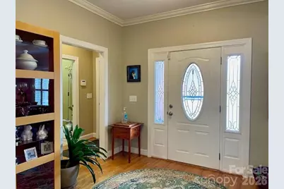 4945 Brookridge Drive NE, Hickory, NC 28601 - Photo 4