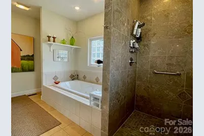 4945 Brookridge Drive NE, Hickory, NC 28601 - Photo 32