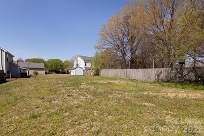 9811 Sweet Plum Drive, Charlotte, NC 28215 - Photo 22