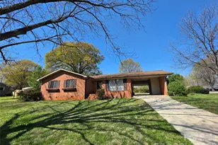 217 Park Rd, Mount Holly, NC 28120 - Photo 2