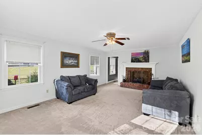 708 Wilmore Street NE, Lenoir, NC 28645 - Photo 4