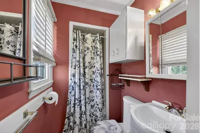 708 Wilmore Street NE, Lenoir, NC 28645 - Photo 16