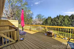 708 Wilmore St NE, Lenoir, NC 28645 - Photo 2