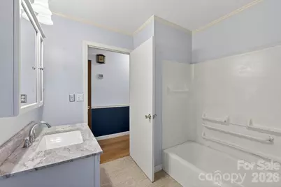 708 Wilmore Street NE, Lenoir, NC 28645 - Photo 14