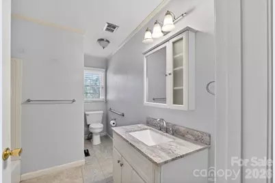 708 Wilmore Street NE, Lenoir, NC 28645 - Photo 12