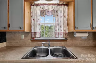 708 Wilmore St NE, Lenoir, NC 28645 - Photo 10