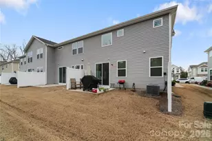 8032 Overmeadow Ln, Charlotte, NC 28269 - Photo 26