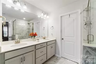 8032 Overmeadow Ln, Charlotte, NC 28269 - Photo 18