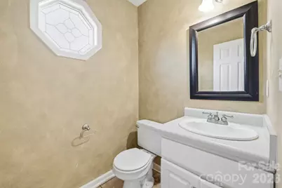 5406 Winding Oak Drive, Hickory, NC 28602 - Photo 18