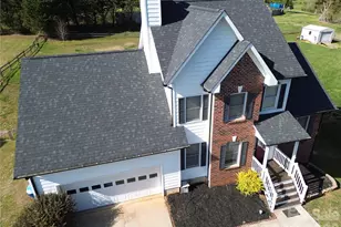 5406 Winding Oak Dr, Hickory, NC 28602 - Photo 2