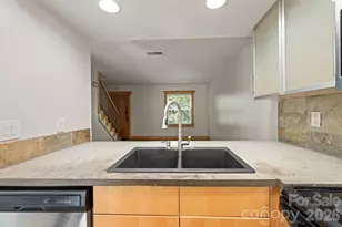 636 Chipley Ave, Charlotte, NC 28205 - Photo 8