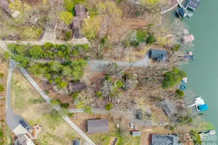 5549 Beaverdam Creek Rd, Clover, SC 29710 - Photo 4