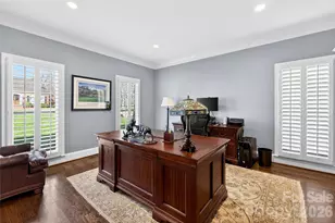 3025 Foxridge Rd, Charlotte, NC 28226 - Photo 4