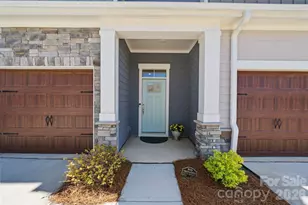 9043 Charles Francis Ln, Cornelius, NC 28031 - Photo 2