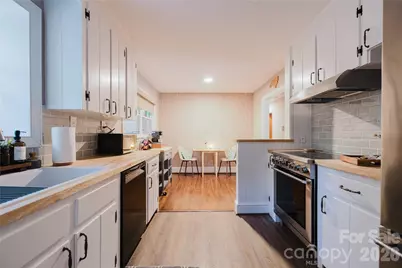 4920 Raymond Place, Charlotte, NC 28205 - Photo 10