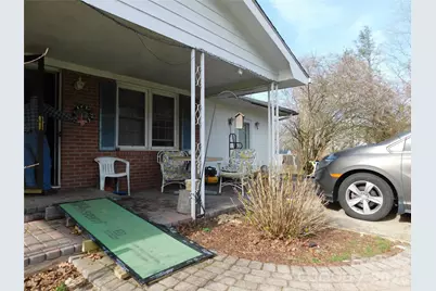 124 Jeff Street, Hendersonville, NC 28739 - Photo 2