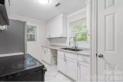 116 Honeywood Avenue, Charlotte, NC 28216 - Photo 6