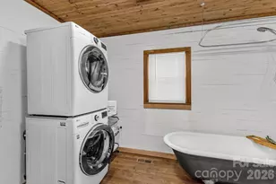 98 Poplar Springs Rd, Hiddenite, NC 28636 - Photo 26