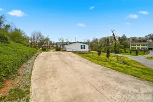 315 W McDowell St, Morganton, NC 28655 - Photo 40