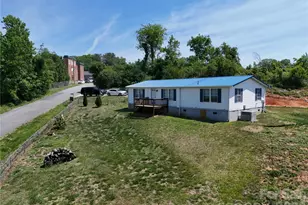 315 W McDowell St, Morganton, NC 28655 - Photo 2
