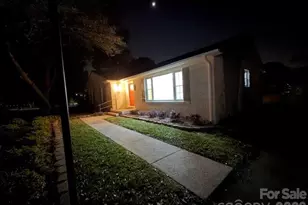 6906 Old Forge Dr, Charlotte, NC 28226 - Photo 6