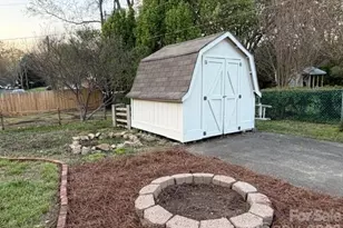 6906 Old Forge Dr, Charlotte, NC 28226 - Photo 4