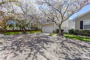 9314 Meadowmont View Dr, Charlotte, NC 28269 - Photo 36