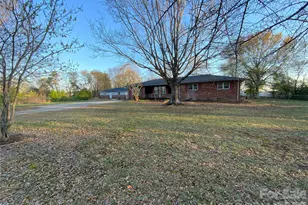 154 Lovelace Rd, Forest City, NC 28043 - Photo 18