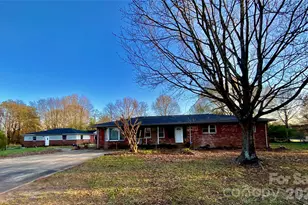 154 Lovelace Rd, Forest City, NC 28043 - Photo 1