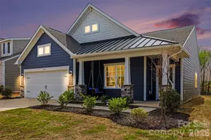 1945 Copper Path Dr, Fort Mill, SC 29715 - Photo 2