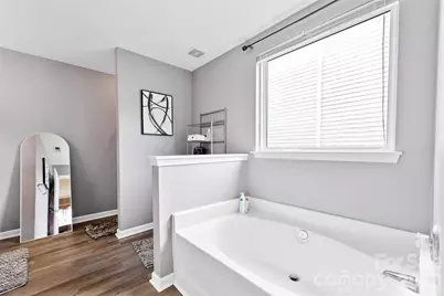 727 Almora Drive, Charlotte, NC 28216 - Photo 22